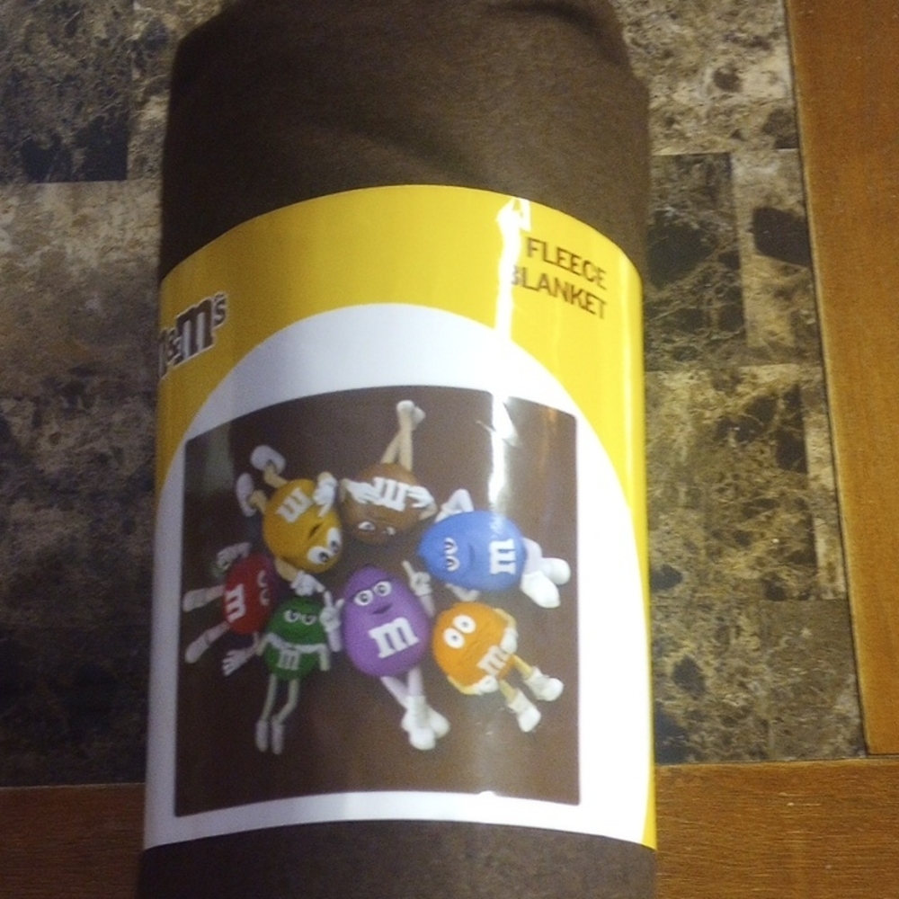 M&M'S Colorful Character Fleece Blanket